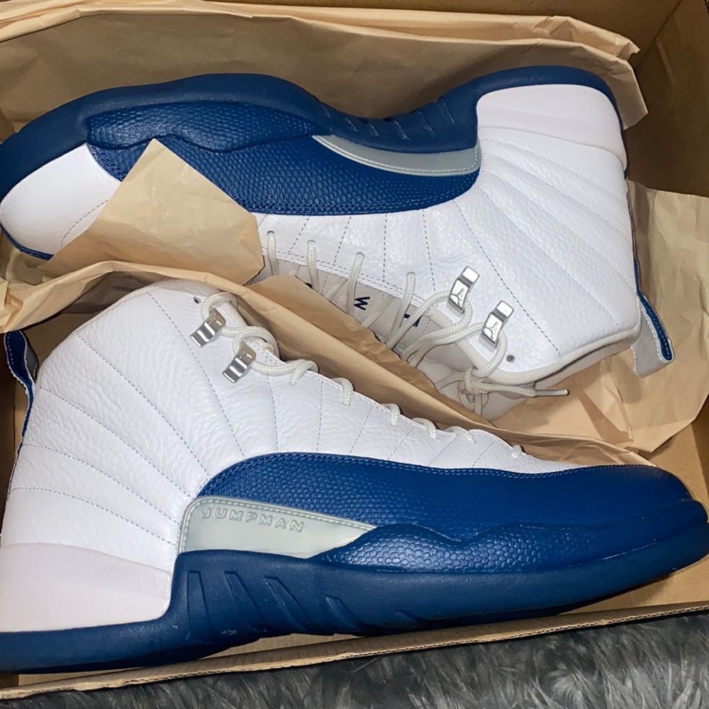 Jordan Retro French blue 12s